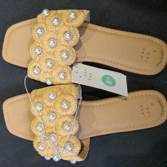 a new day Shoes - A New Day Delaney Tan Raffia Pearl Slide Sandals Women 8.5 Square Toe NWT